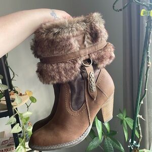 Brown Fur-Trimmed Ankle Boots